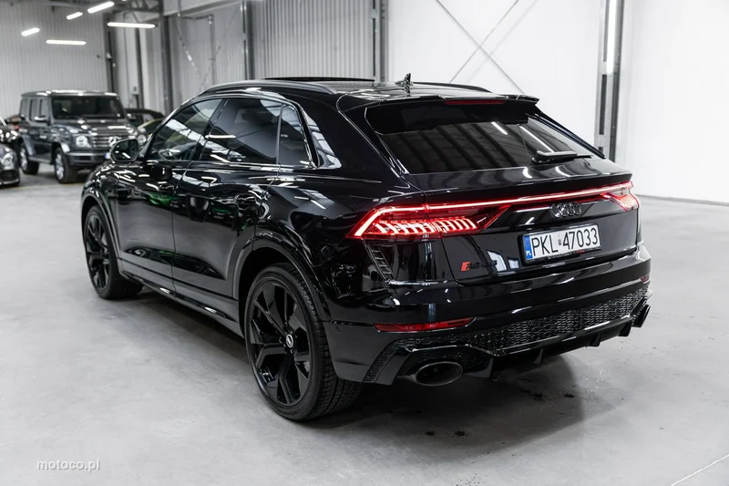 Audi RS Q8 44