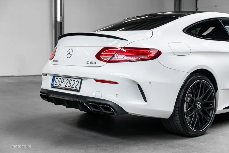 Mercedes-Benz Klasa C W205 C 63 AMG 14
