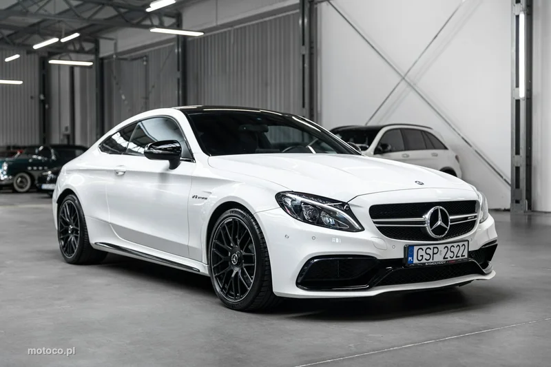 Mercedes-Benz Klasa C W205 C 63 AMG 41