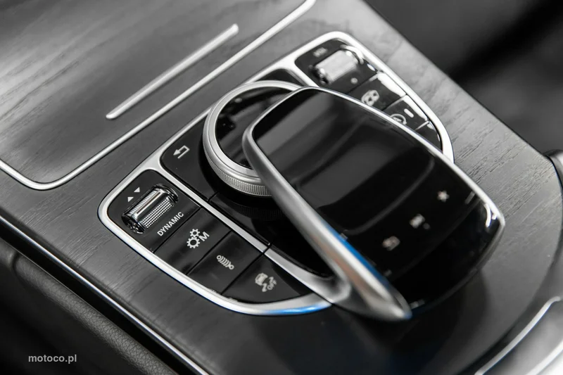 Mercedes-Benz Klasa C W205 C 63 AMG 53