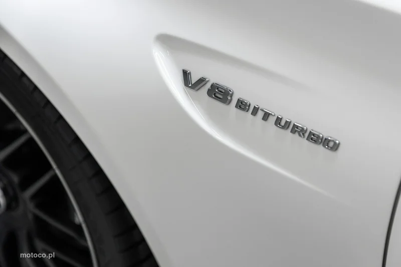 Mercedes-Benz Klasa C W205 C 63 AMG 12