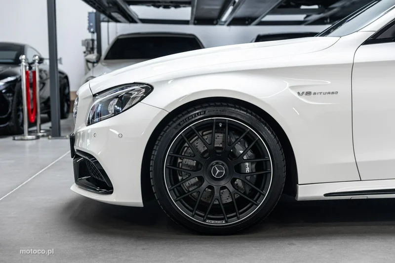 Mercedes-Benz Klasa C W205 C 63 AMG 13