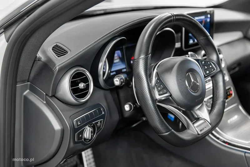 Mercedes-Benz Klasa C W205 C 63 AMG 27