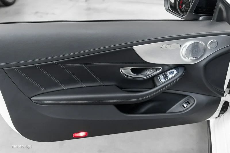 Mercedes-Benz Klasa C W205 C 63 AMG 28