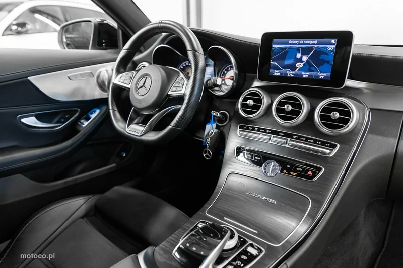 Mercedes-Benz Klasa C W205 C 63 AMG 60