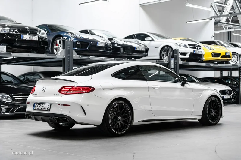 Mercedes-Benz Klasa C W205 C 63 AMG 7