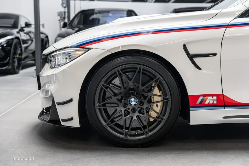 BMW M4 F82 12