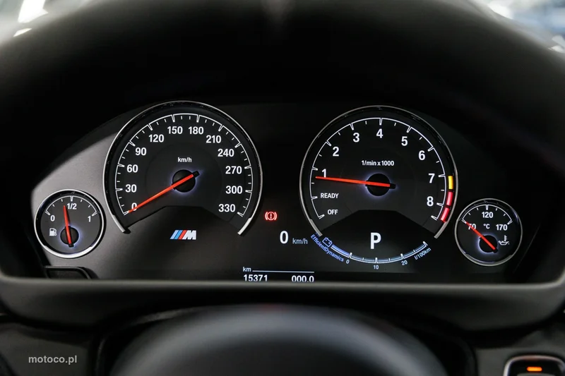 BMW M4 F82 38