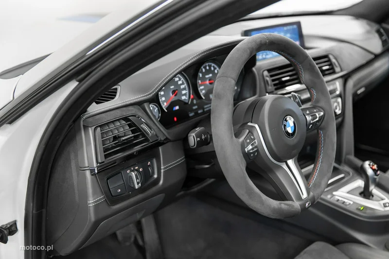 BMW M4 F82 61