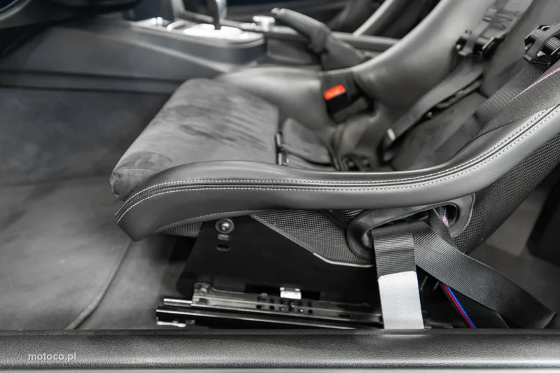 BMW M4 F82 64