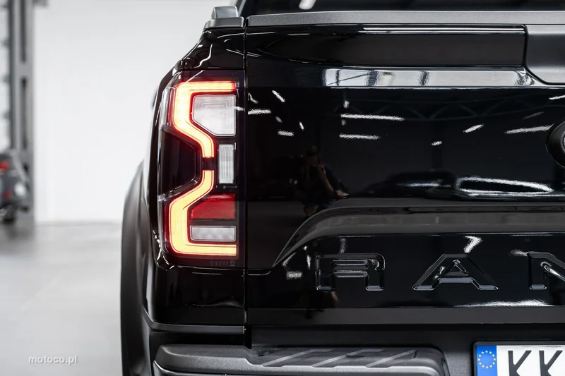 Ford Ranger Raptor 57