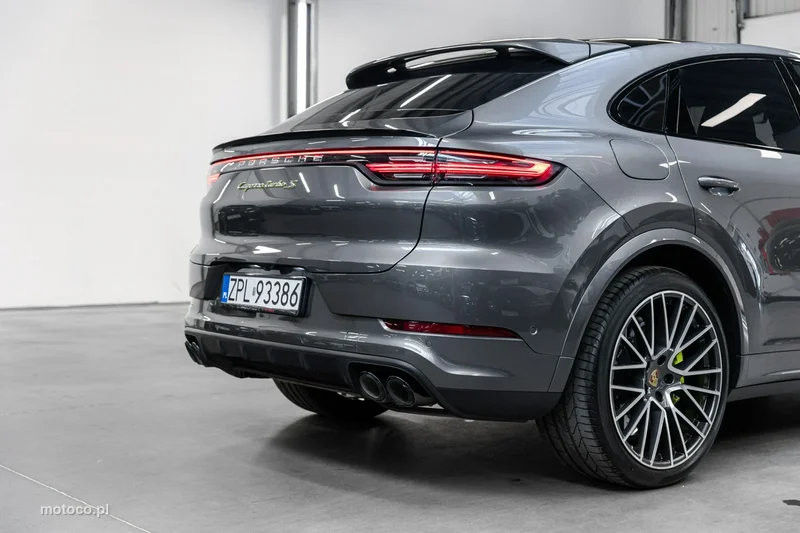 Porsche Cayenne 9YA Cayenne Turbo 15