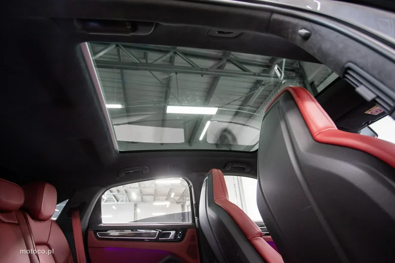 Porsche Cayenne 9YA Cayenne Turbo 24