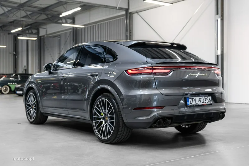 Porsche Cayenne 9YA Cayenne Turbo 44