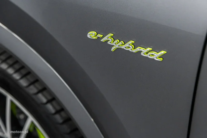 Porsche Cayenne 9YA Cayenne Turbo 50