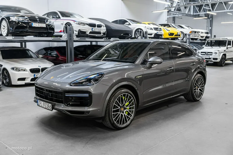 Porsche Cayenne 9YA Cayenne Turbo 9