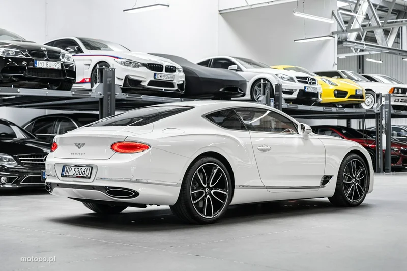 Bentley Continental GT 12