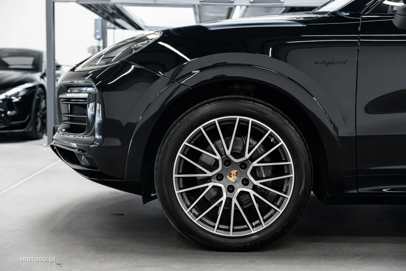 Porsche Cayenne 9YA 13