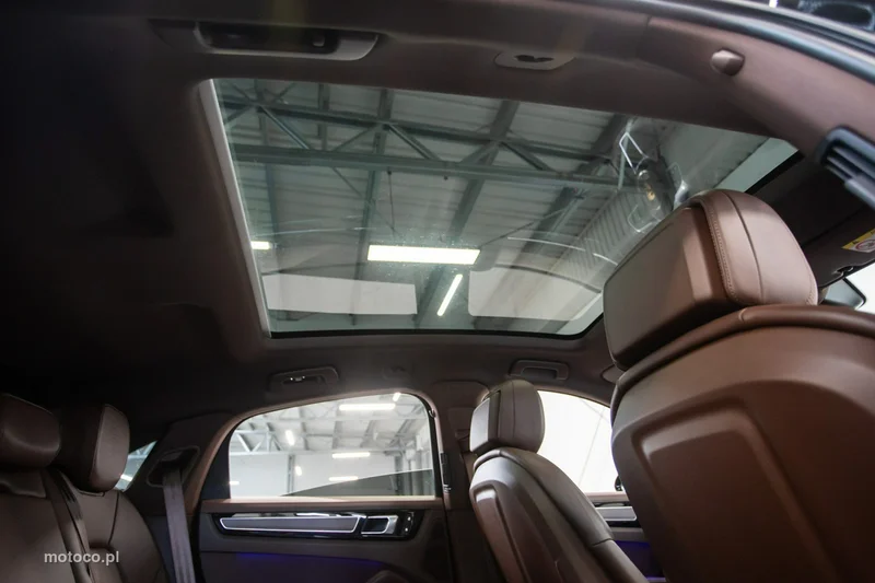 Porsche Cayenne 9YA 26