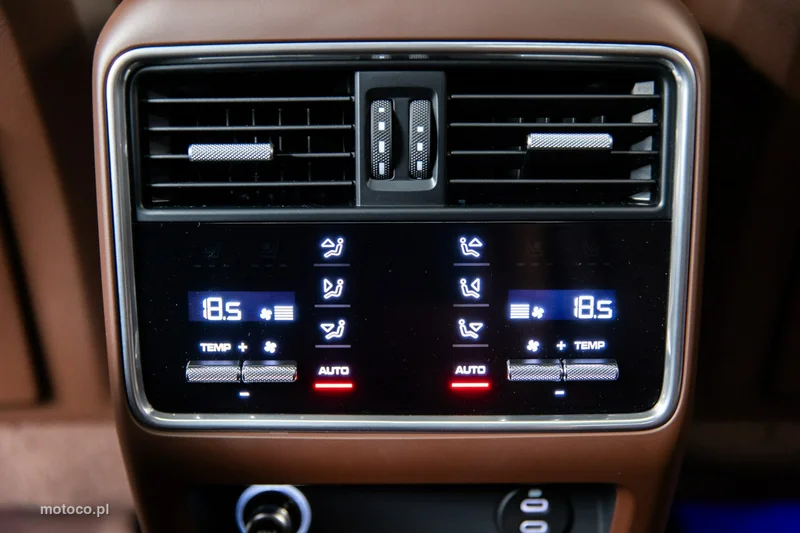 Porsche Cayenne 9YA 37