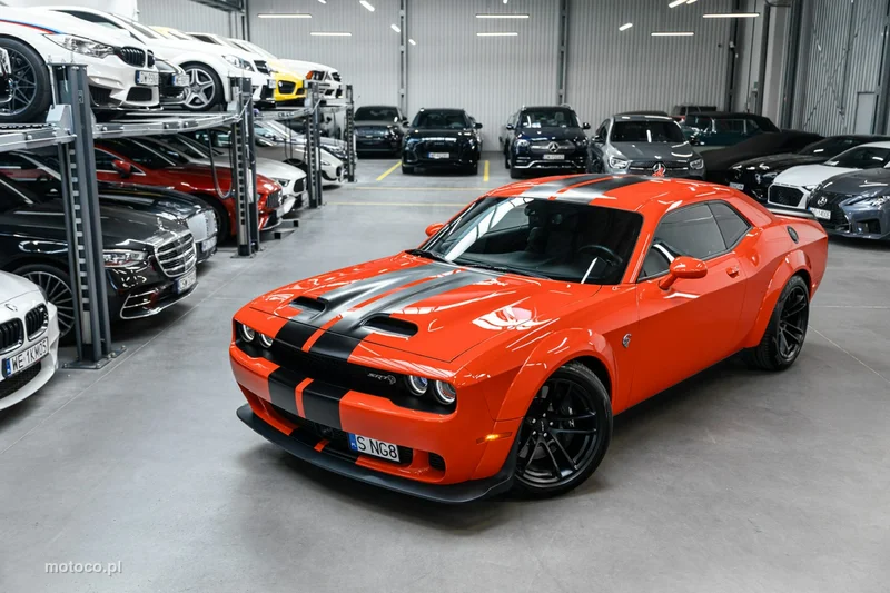 Dodge Challenger 47