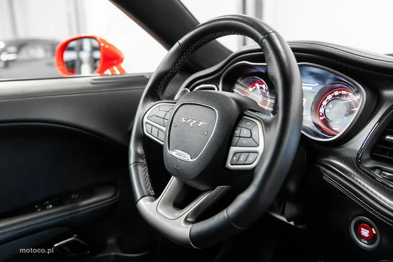 Dodge Challenger 67