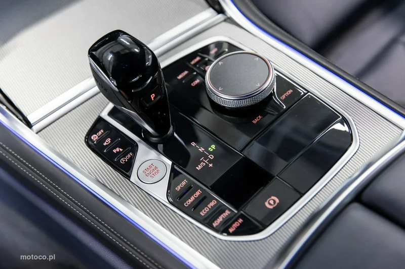 BMW Seria 8 G14 850 34