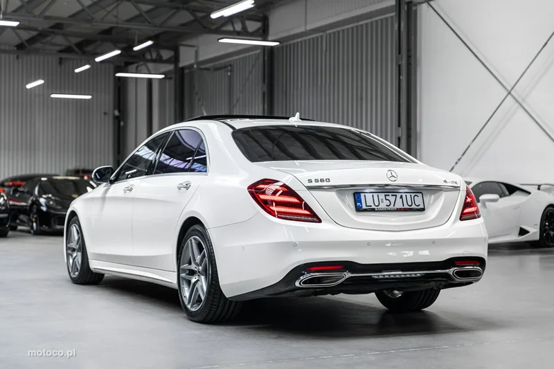Mercedes-Benz Klasa S W222 S 560 7