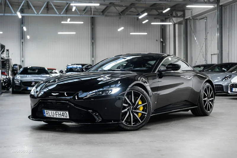 Aston Martin Vantage 43