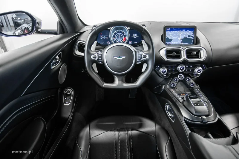 Aston Martin Vantage 56