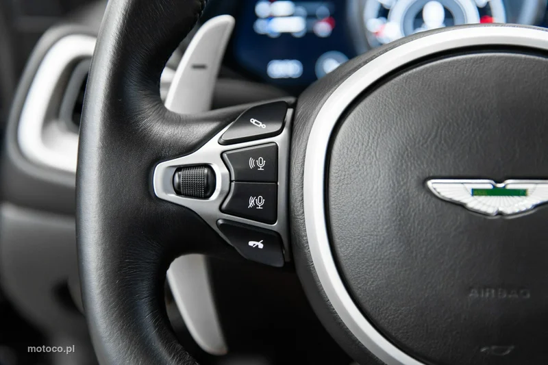 Aston Martin Vantage 61