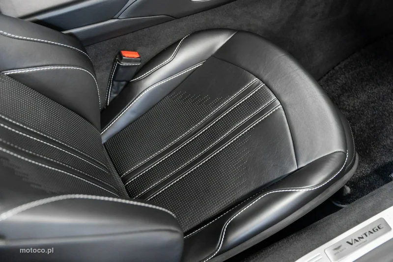 Aston Martin Vantage 63