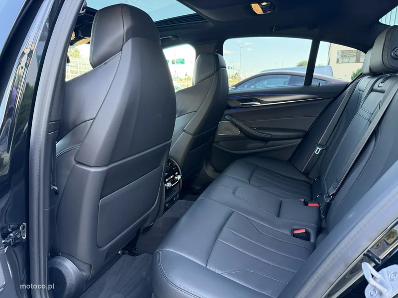 BMW M5 F90 23