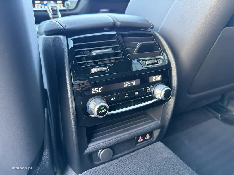 BMW M5 F90 28