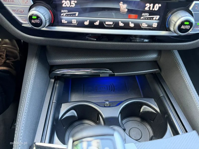 BMW M5 F90 32
