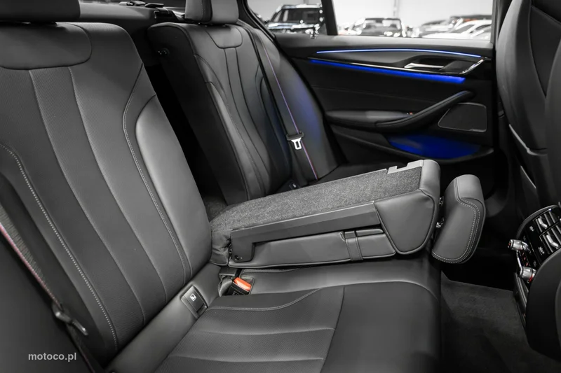 BMW M5 F90 53
