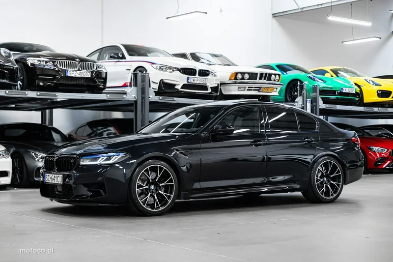 BMW M5 F90 9