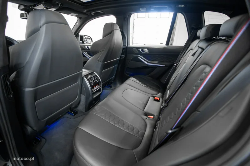 BMW X5 M 25