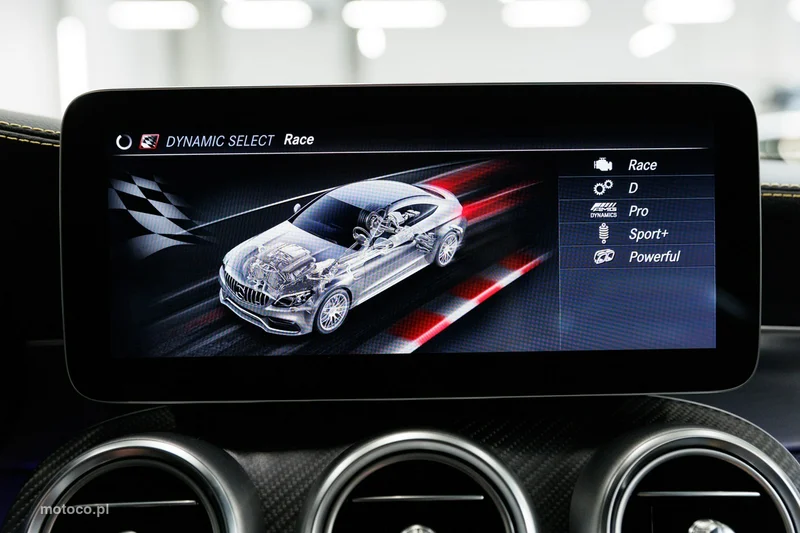 Mercedes-Benz Klasa C W205 C 63 AMG 79