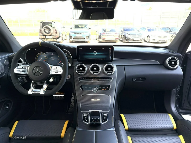 Mercedes-Benz Klasa C W205 C 63 AMG 33