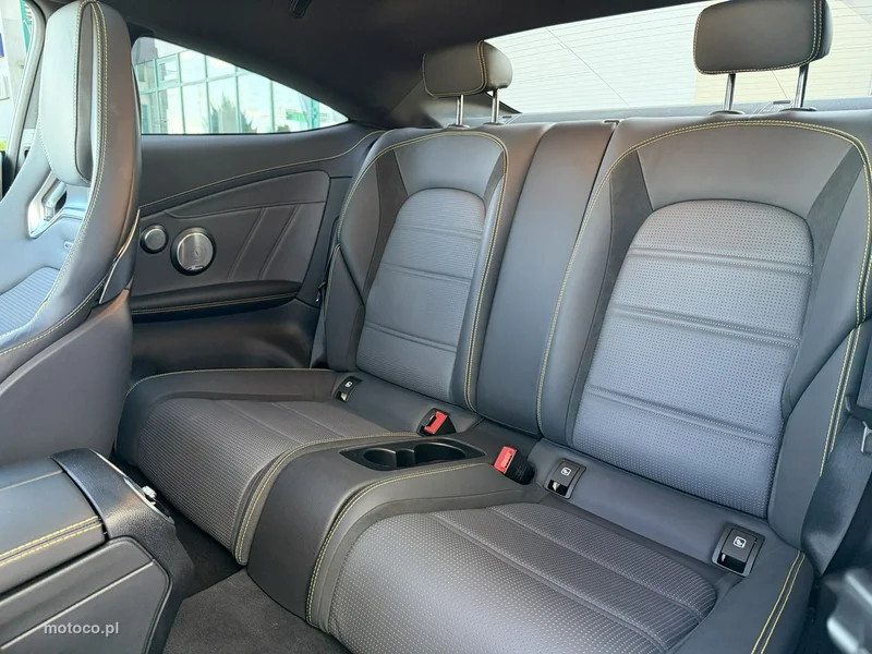 Mercedes-Benz Klasa C W205 C 63 AMG 41