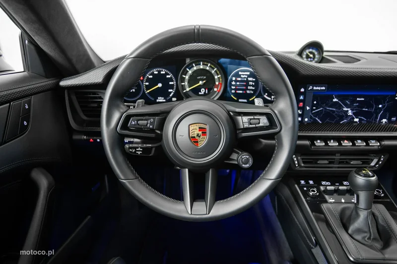 Porsche 911 992 28