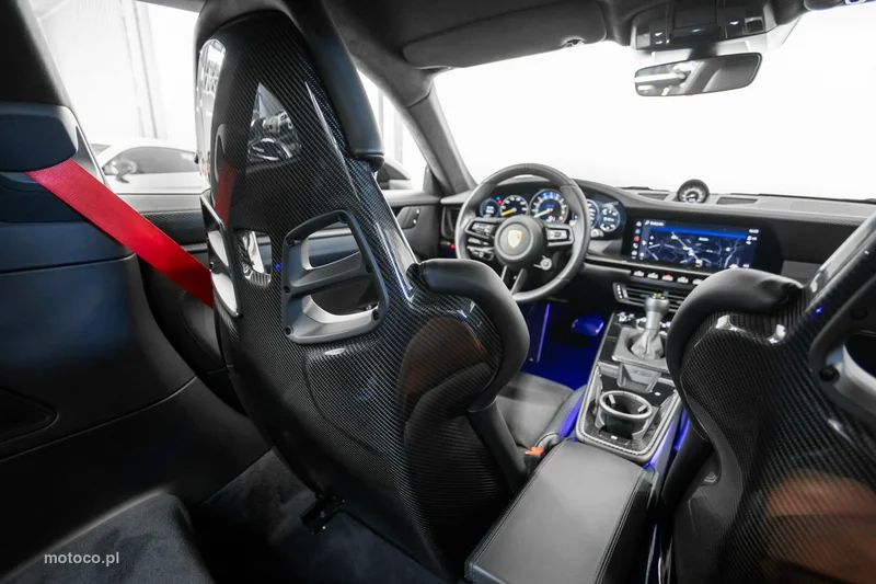 Porsche 911 992 29