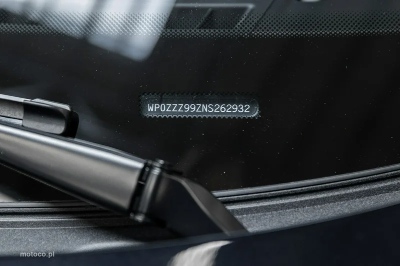 Porsche 911 992 48