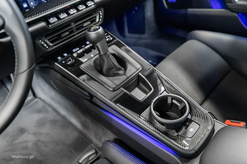 Porsche 911 992 56