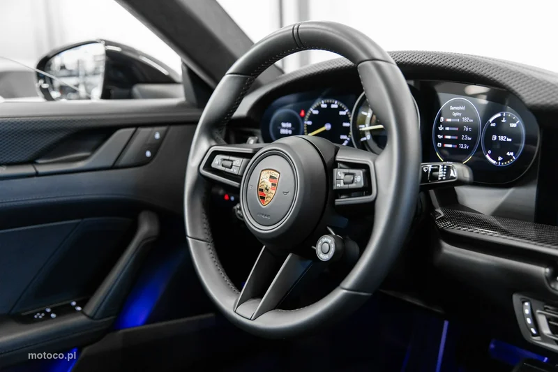 Porsche 911 992 67