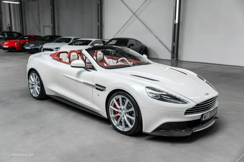 Aston Martin Vanquish 43