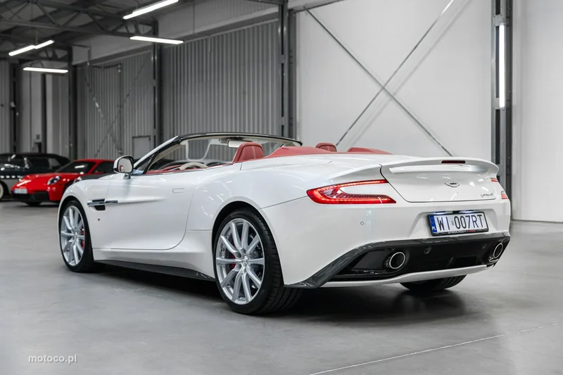Aston Martin Vanquish 49