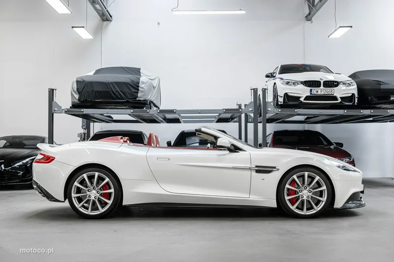 Aston Martin Vanquish 50