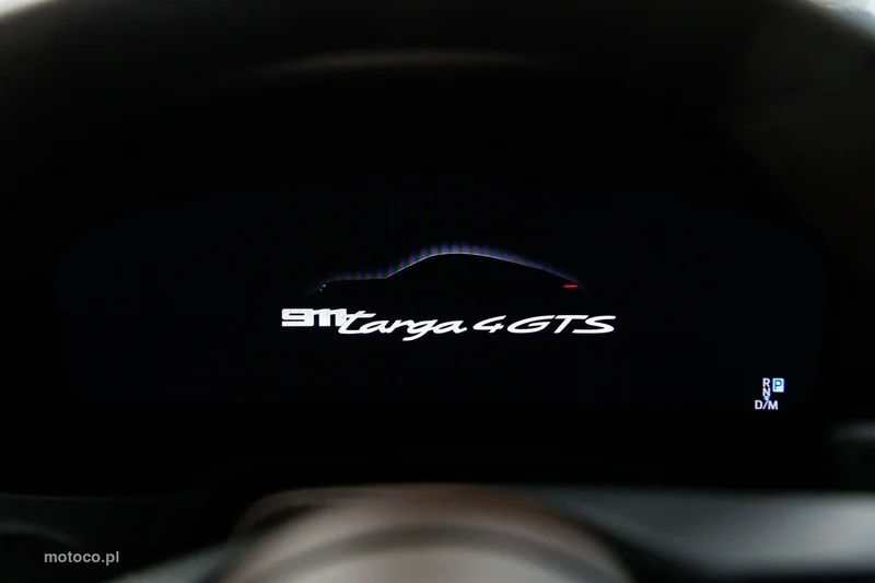 Porsche 911 992 33
